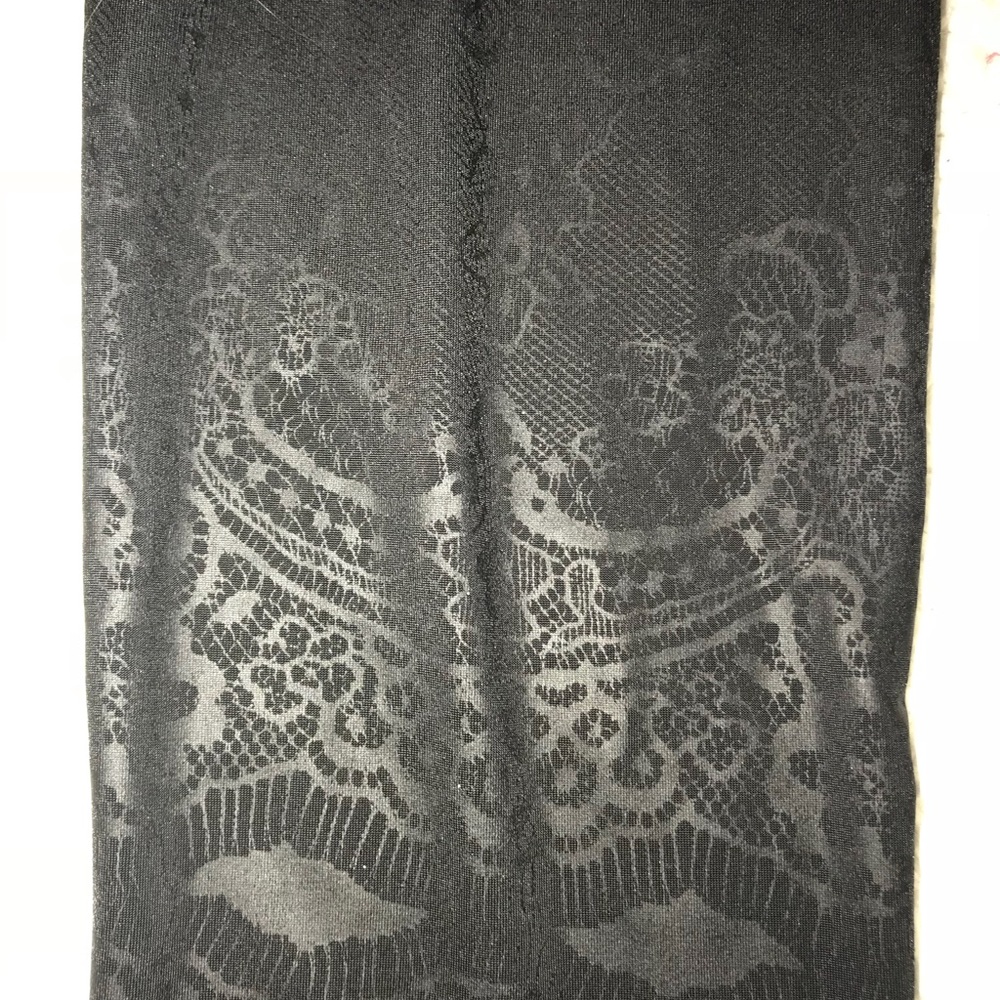 Stretchy patterned leggings